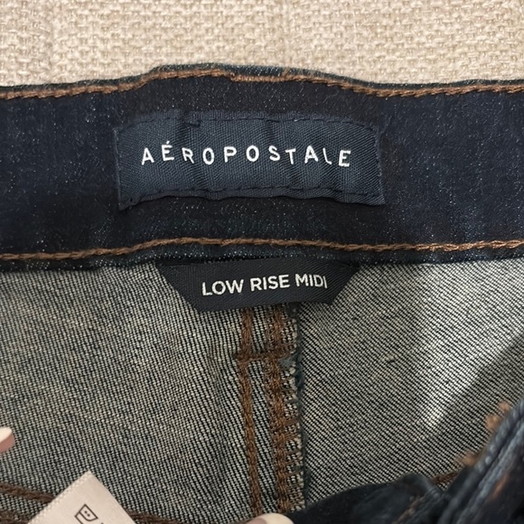 Aeropostale Women's Indigo Jean Shorts - Picture 2 of 9
